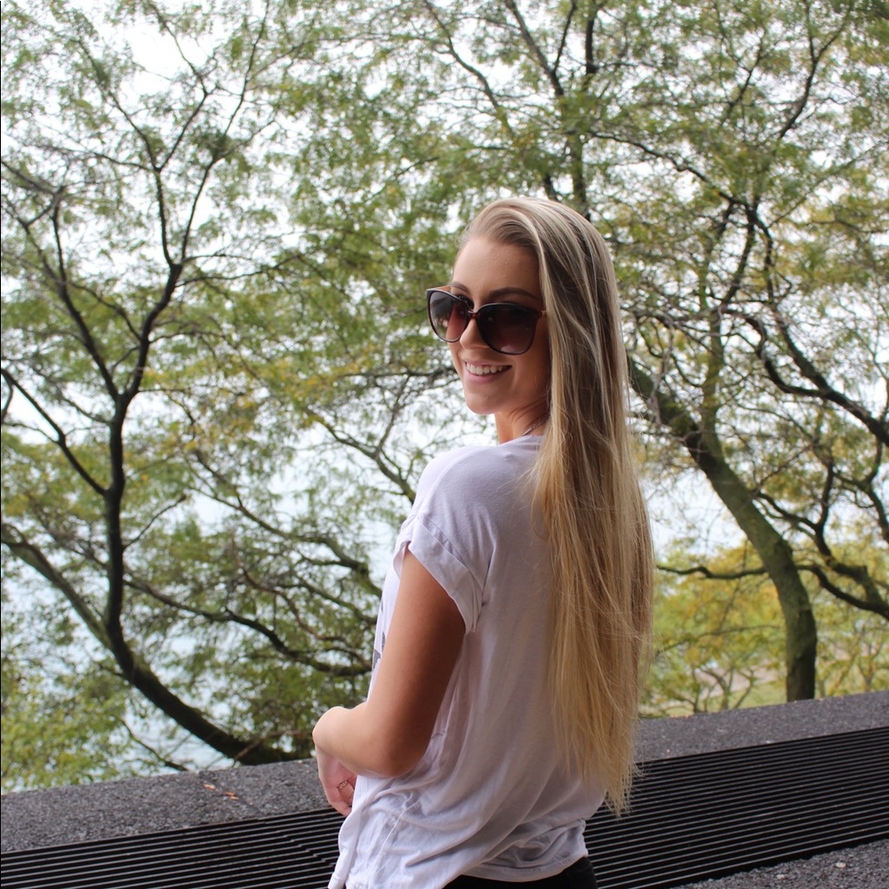 Meet your Posher, Carlie